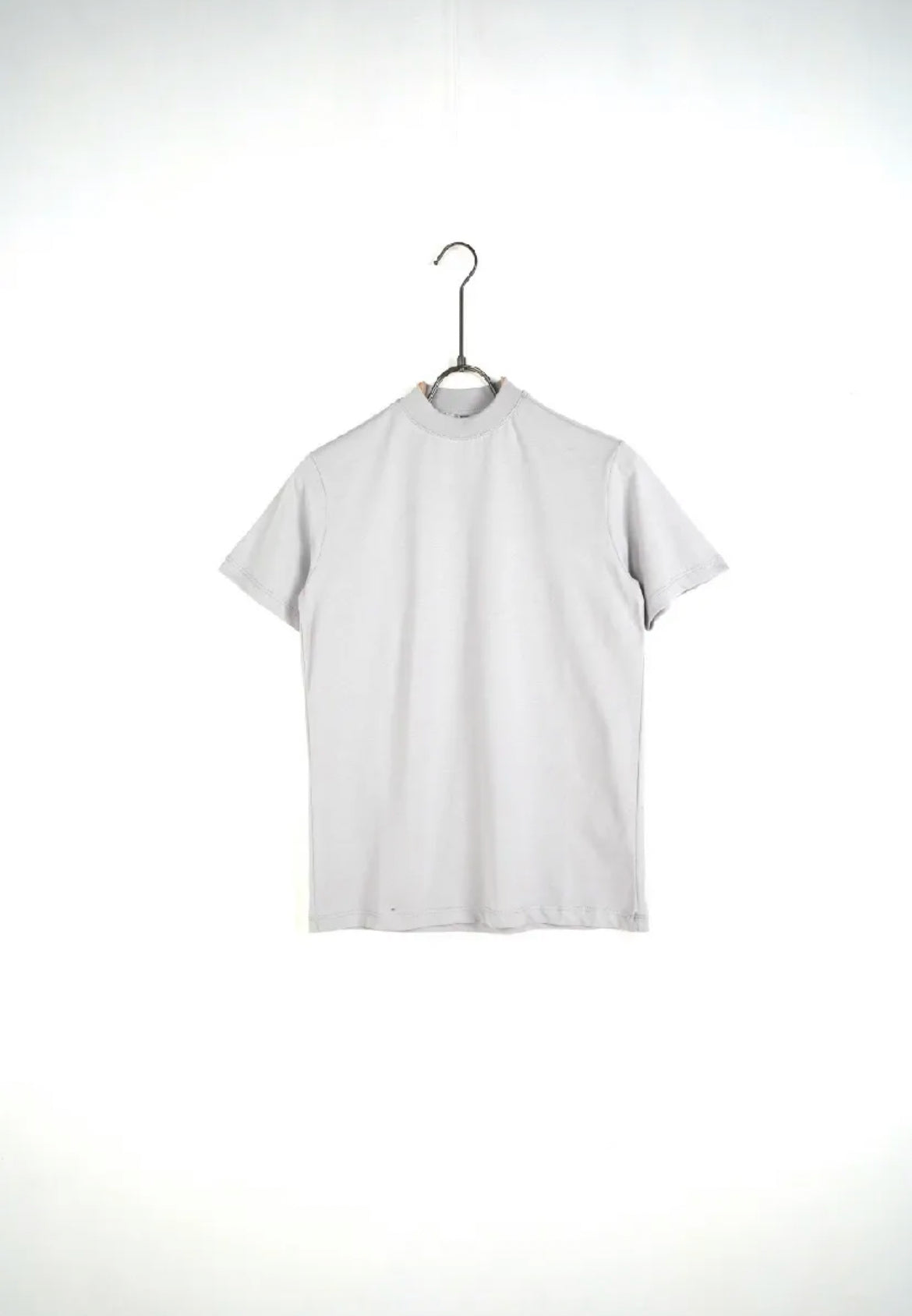 T-shirt tinta unita collo alto