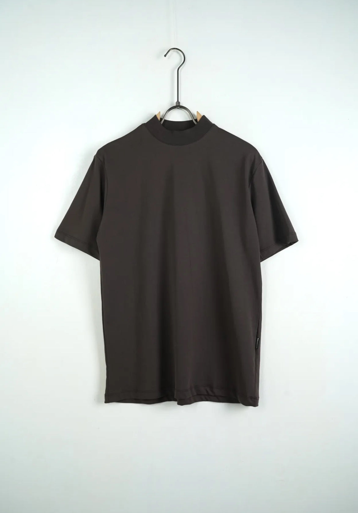 T-shirt tinta unita collo alto