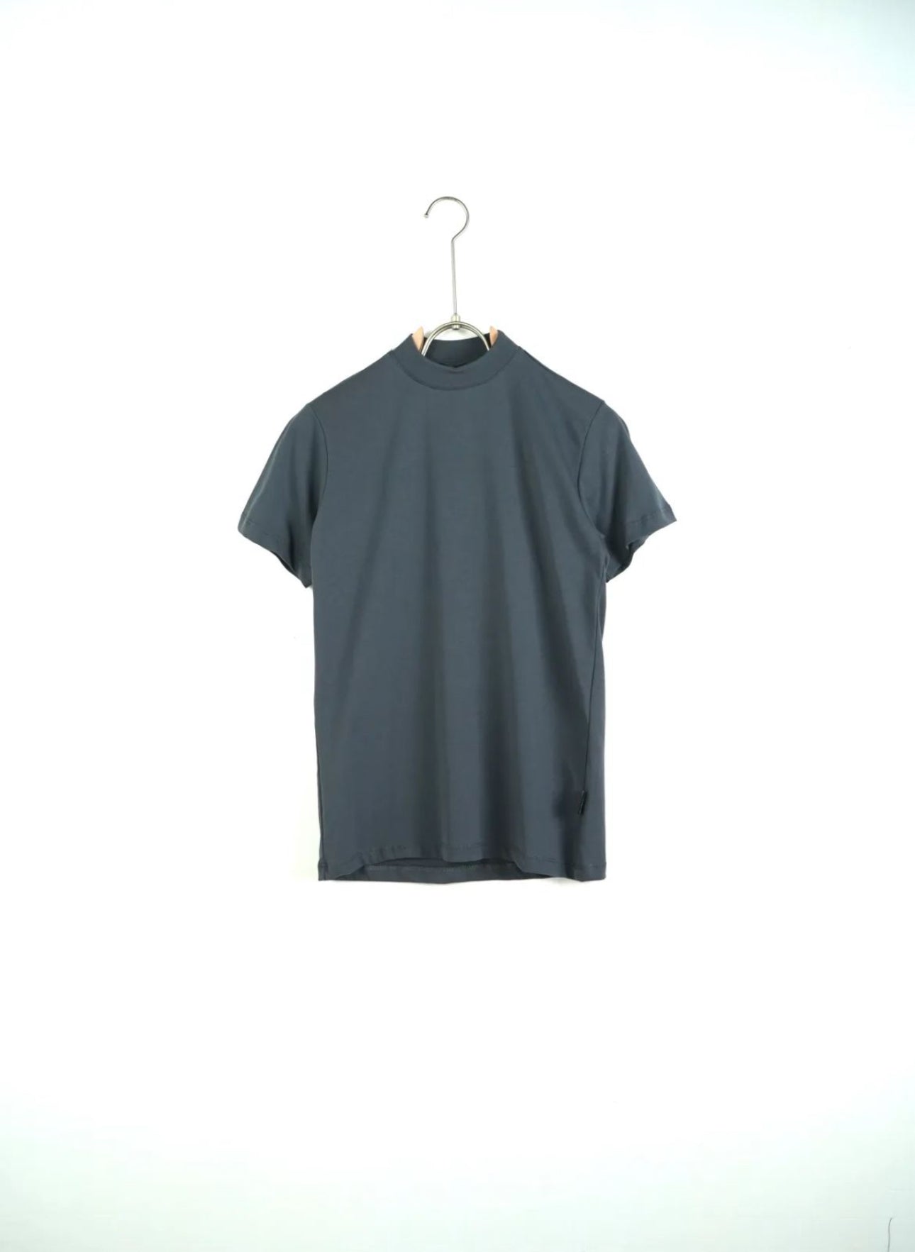 T-shirt tinta unita collo alto