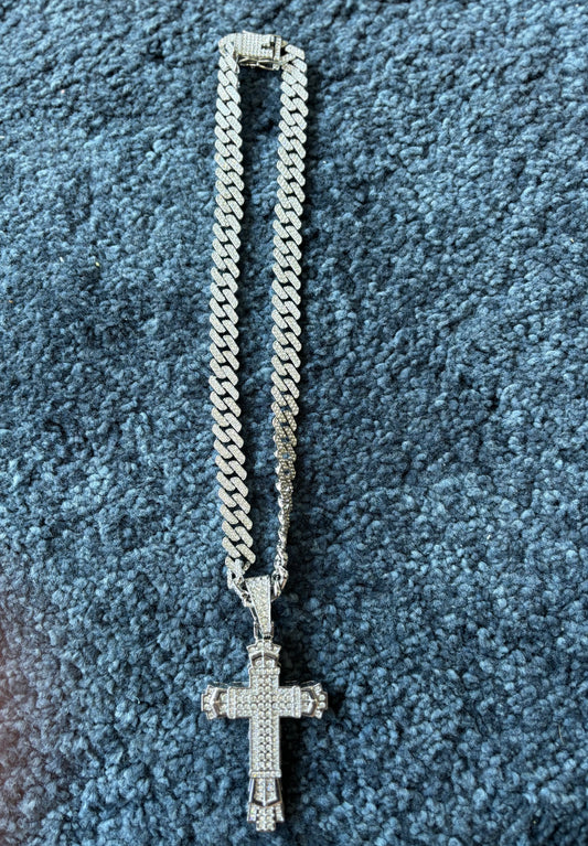 Collana con ciondolo