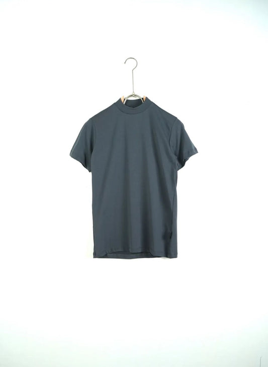 T-shirt tinta unita collo alto