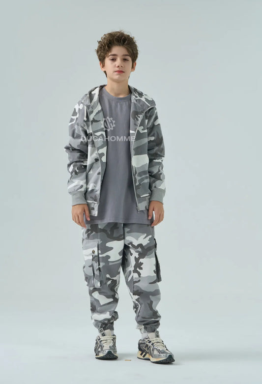 Tuta completa mimetica